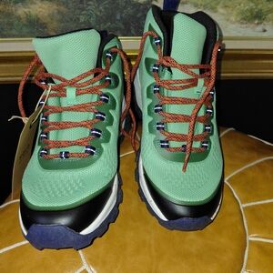 NWT Holo Footwear Troy Mid Boots Women's Mint Green Size 9
